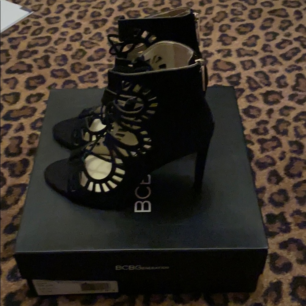 BLACK SUEDE SANDALS